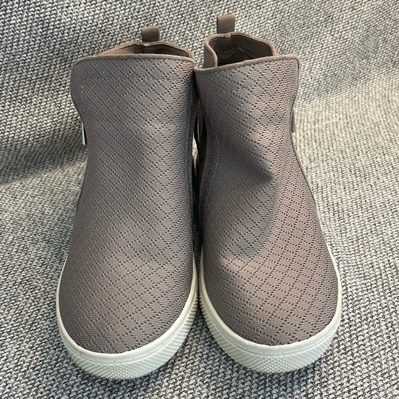 Torrid Beige Wedges with Stylish Comfort - Picture 9 of 16